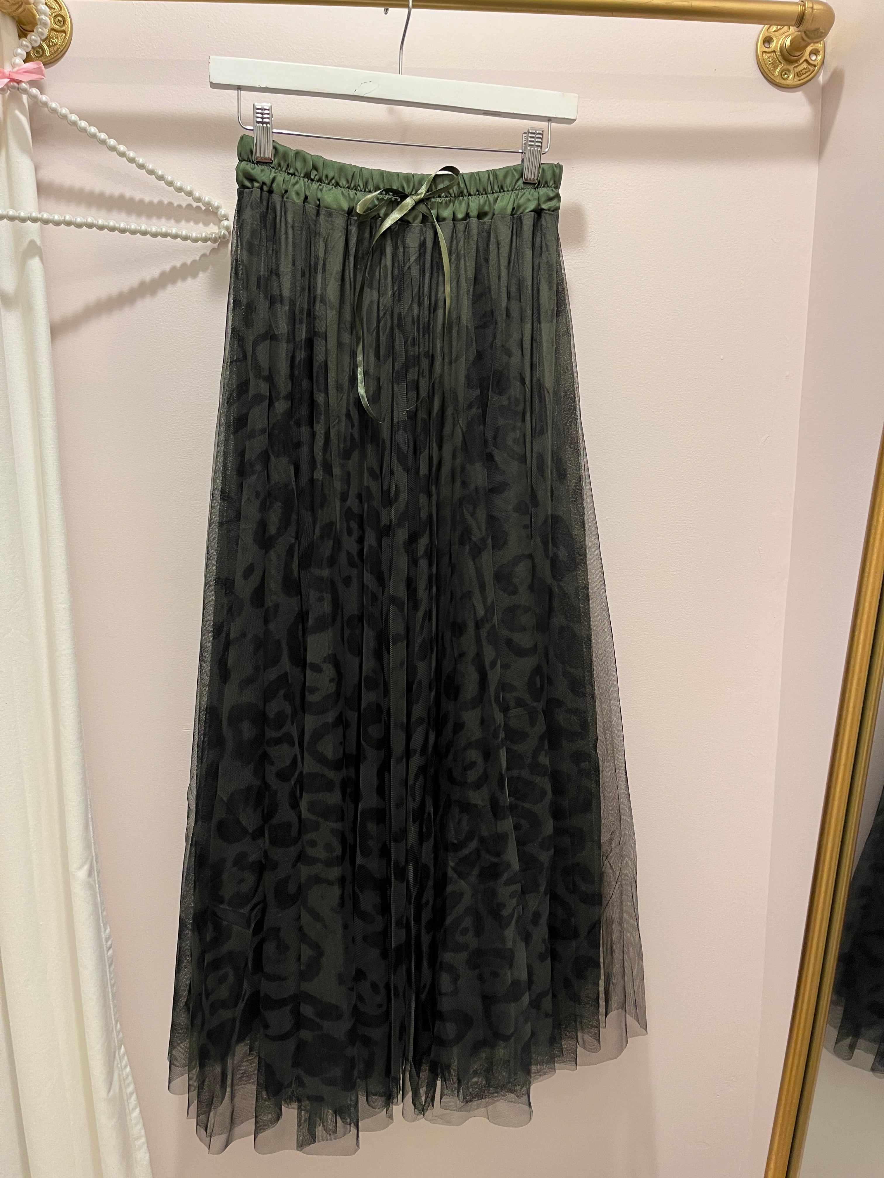 Livvie Leopard Maxi Skirt