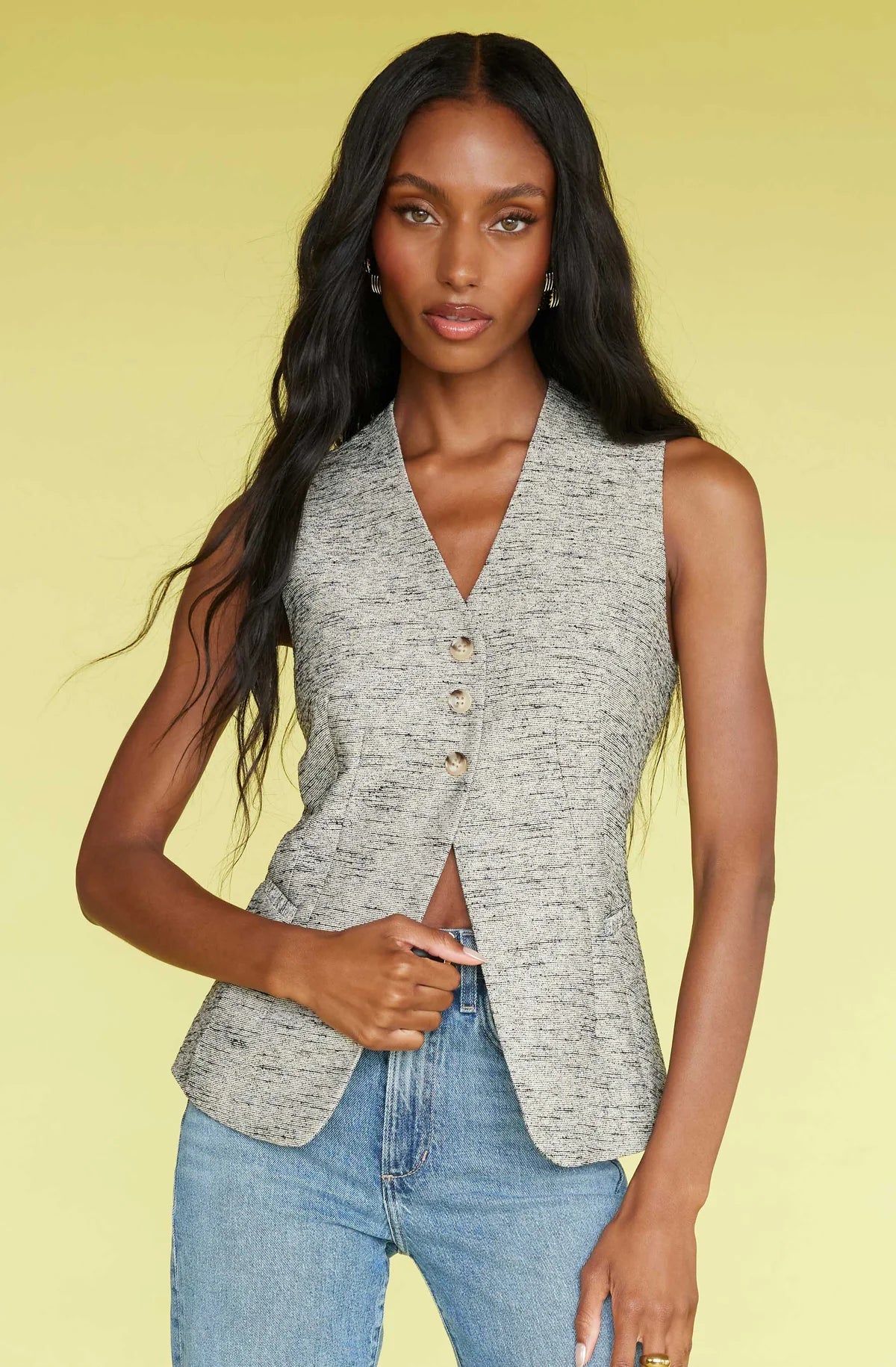 Delphia Vest